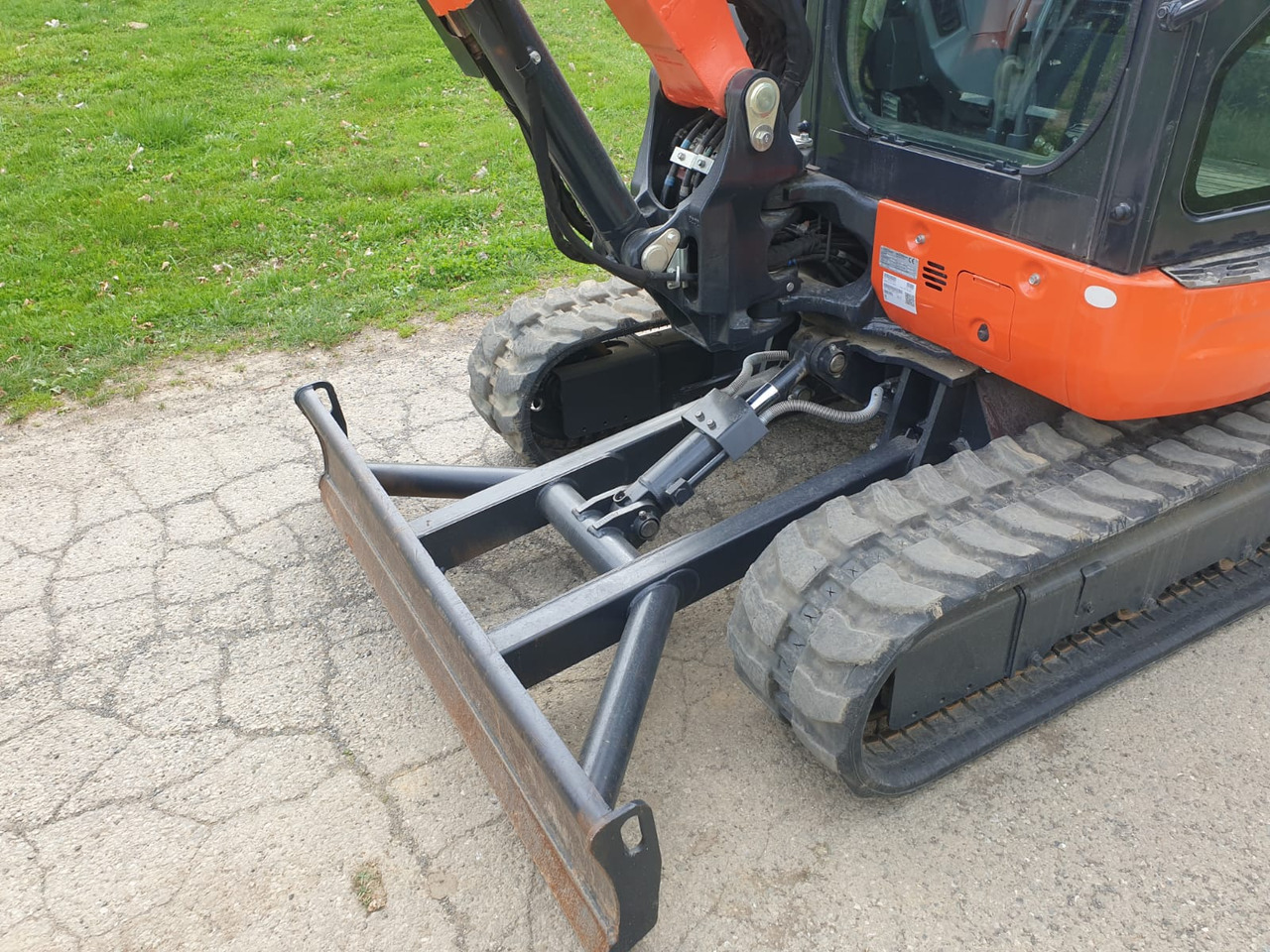 Mini escavadeira KUBOTA KX 042-4A: foto 8