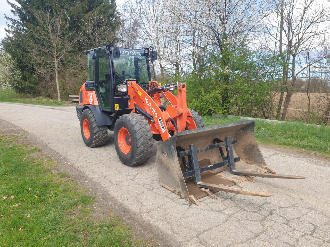 KUBOTA R 070 - Carregadeira de rodas: foto 5 KUBOTA R 070 - Carregadeira de rodas: foto 5