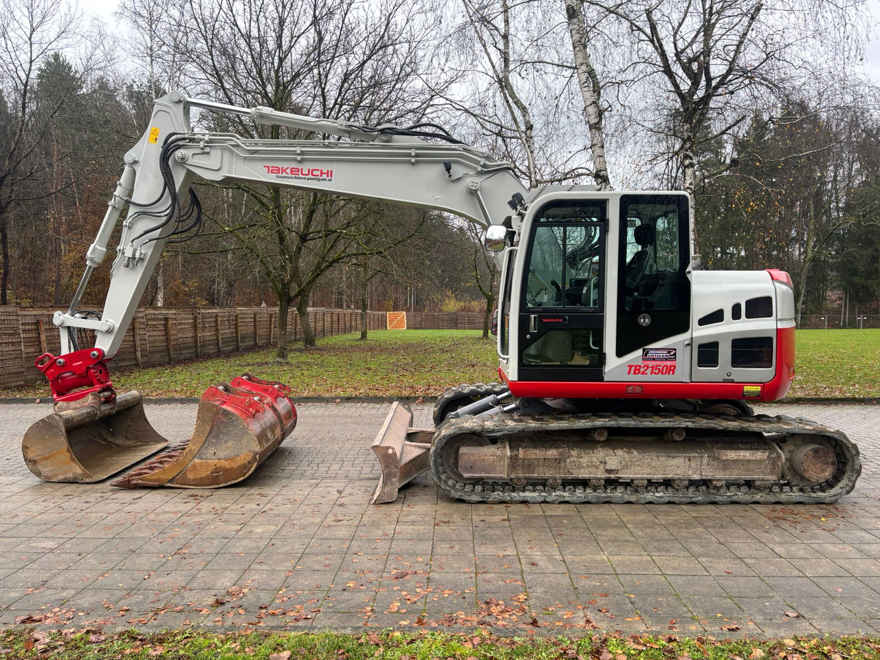 TAKEUCHI TB 2150 R - Escavadora de rastos: foto 1 TAKEUCHI TB 2150 R - Escavadora de rastos: foto 1