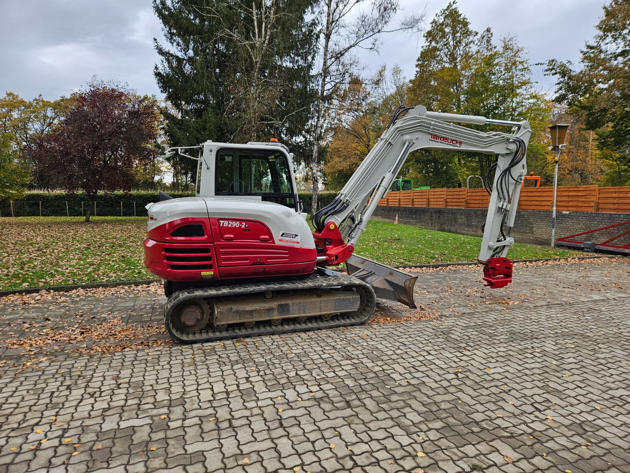 TAKEUCHI TB 290-2 - Mini escavadeira: foto 2 TAKEUCHI TB 290-2 - Mini escavadeira: foto 2