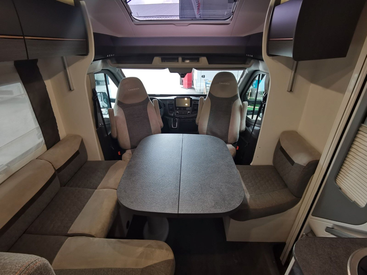 Locação de  Chausson 627 GA TITANIUM -PREMIUM /EINZELBETTEN & HUBBETT Chausson 627 GA TITANIUM -PREMIUM /EINZELBETTEN & HUBBETT: foto 14