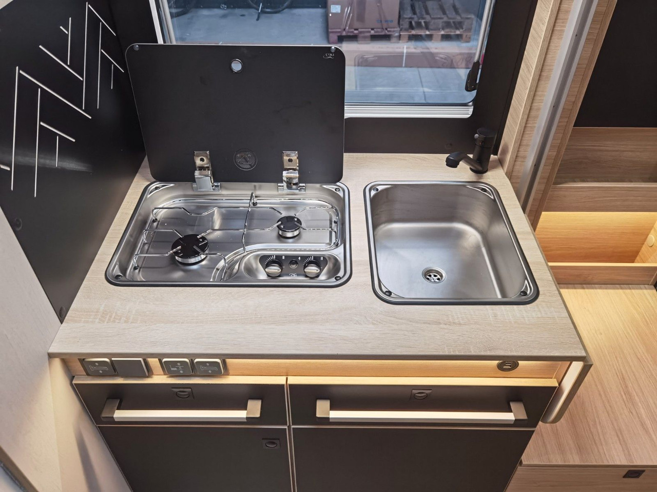 Autocaravana perfilada Chausson 630 TITANIUM / - 2026 - / EINZEL.- HUBBETTEN: foto 21 Autocaravana perfilada Chausson 630 TITANIUM / - 2026 - / EINZEL.- HUBBETTEN: foto 21