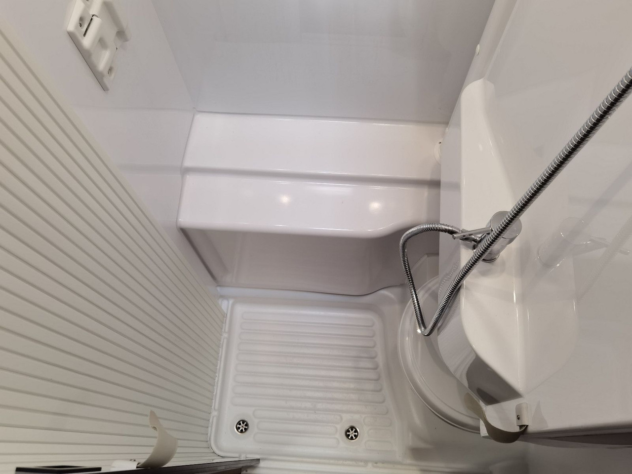 Autocaravana capucine Chausson C 727 FIRST LINE /140PS / EINZELBETTEN & ALKOVEN: foto 21