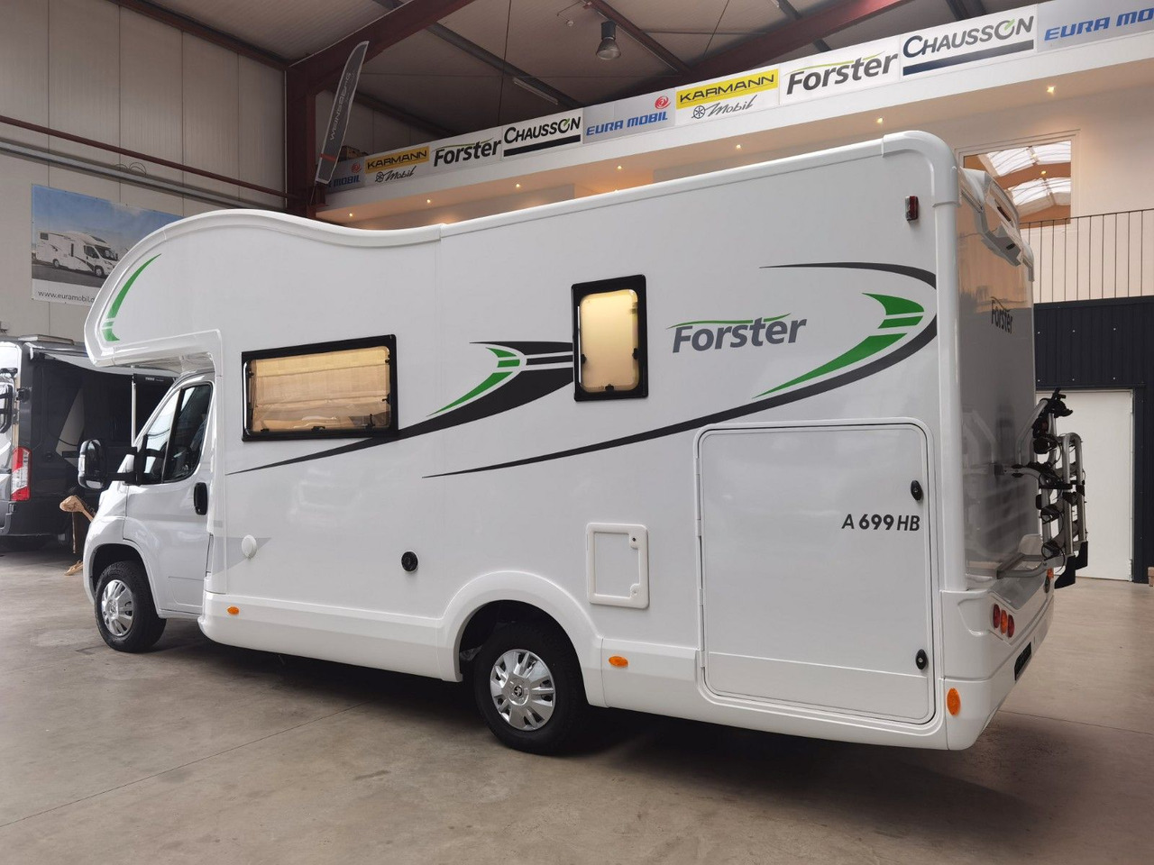 Forster A 699 HB /140PS / VB - ZUBEHÖR-PAKET/ 6x SITZP. - Autocaravana capucine: foto 5 Forster A 699 HB /140PS / VB - ZUBEHÖR-PAKET/ 6x SITZP. - Autocaravana capucine: foto 5