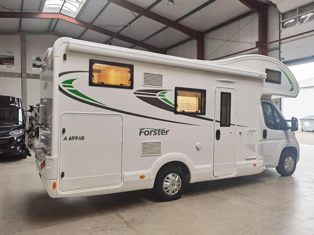 Forster A 699 HB /140PS / ZUBEHÖR - PAKET / 6x SITZP. - Autocaravana capucine: foto 4 Forster A 699 HB /140PS / ZUBEHÖR - PAKET / 6x SITZP. - Autocaravana capucine: foto 4