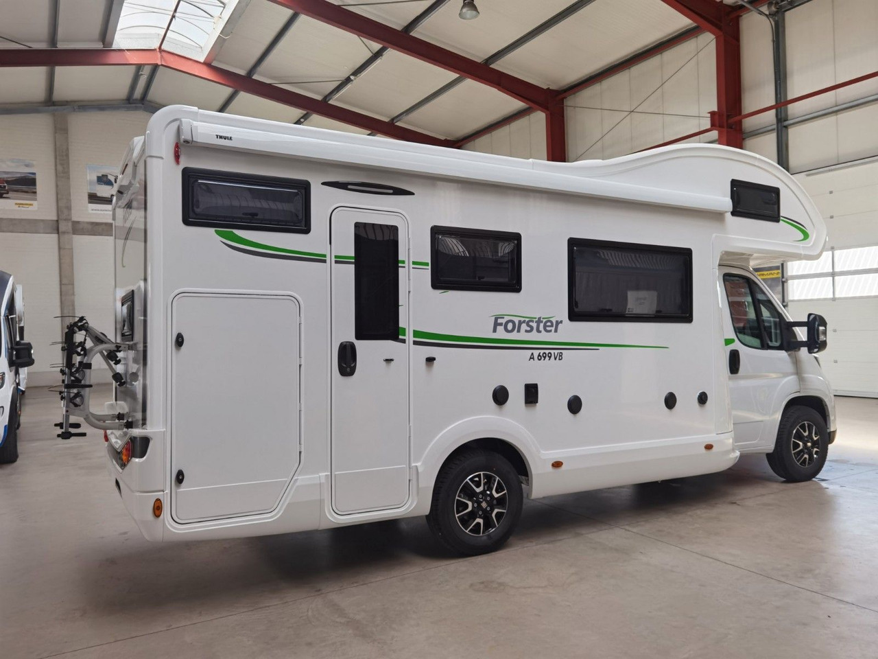 Forster A 699 VB / 140PS / ETAGENBETTEN - Autocaravana capucine: foto 4 Forster A 699 VB / 140PS / ETAGENBETTEN - Autocaravana capucine: foto 4