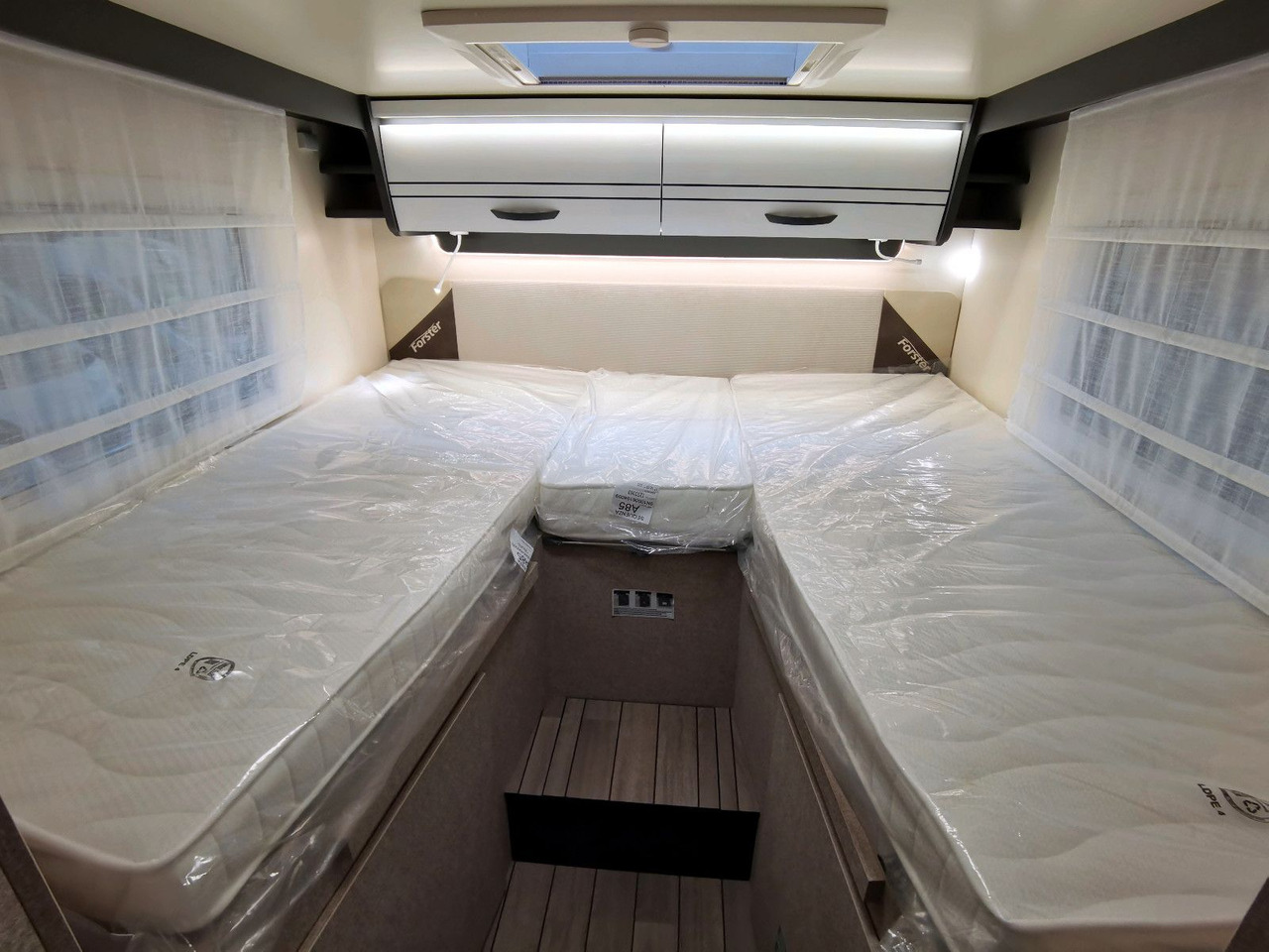 Autocaravana perfilada nuevo Forster T 745 EB /-MODELL 2025- / EINZELBETTEN & RAUMBAD: foto 19