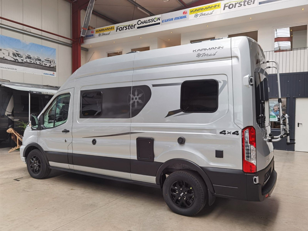 Karmann DEXTER 560 / 170PS - 4x4 / SOLAR & MARKISE & ALU - Campervan: foto 5 Karmann DEXTER 560 / 170PS - 4x4 / SOLAR & MARKISE & ALU - Campervan: foto 5