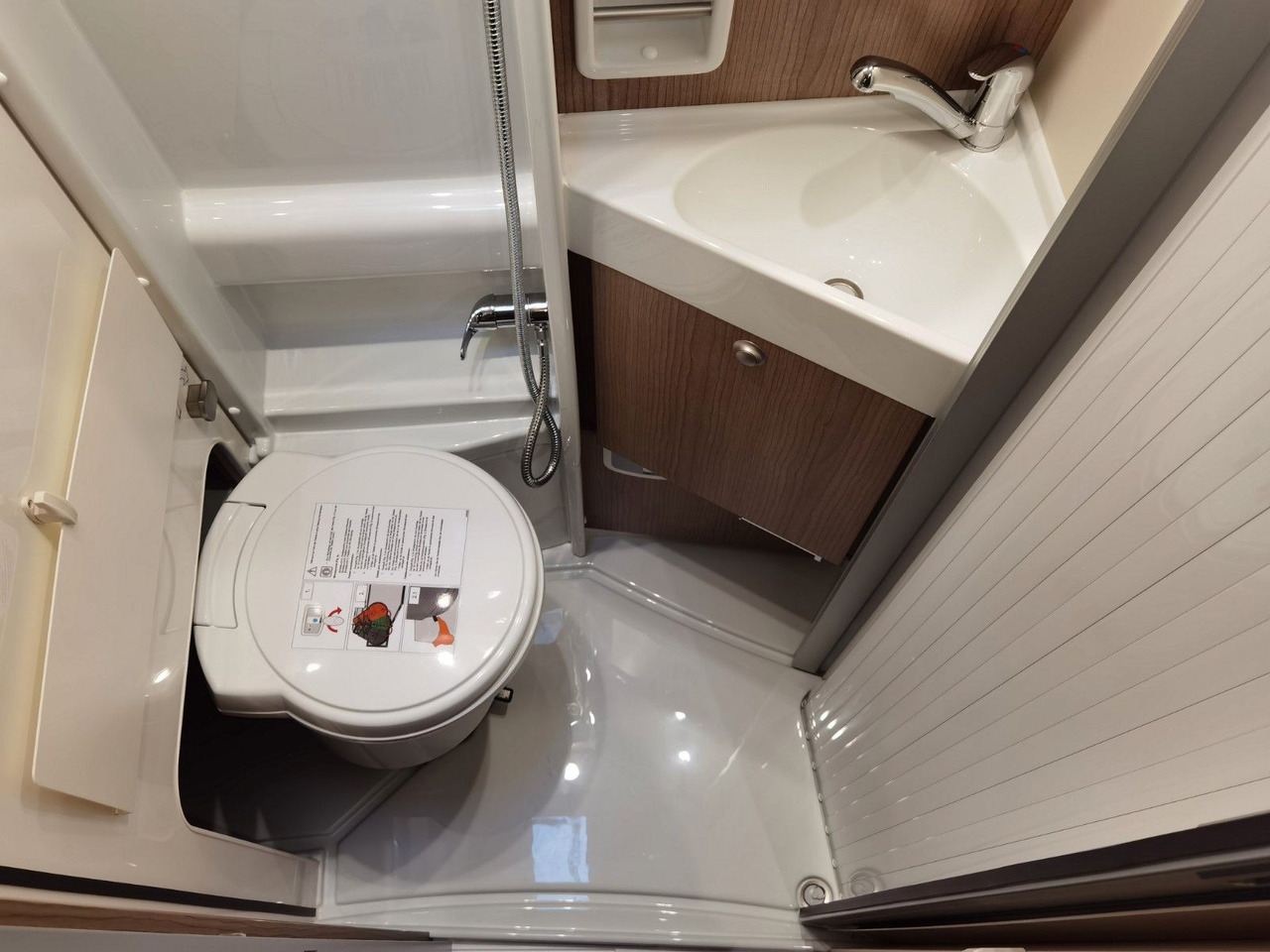 Campervan Malibu VAN COMFORT 640 LE / INFO.- PAKET / EINZELBETTEN: foto 21