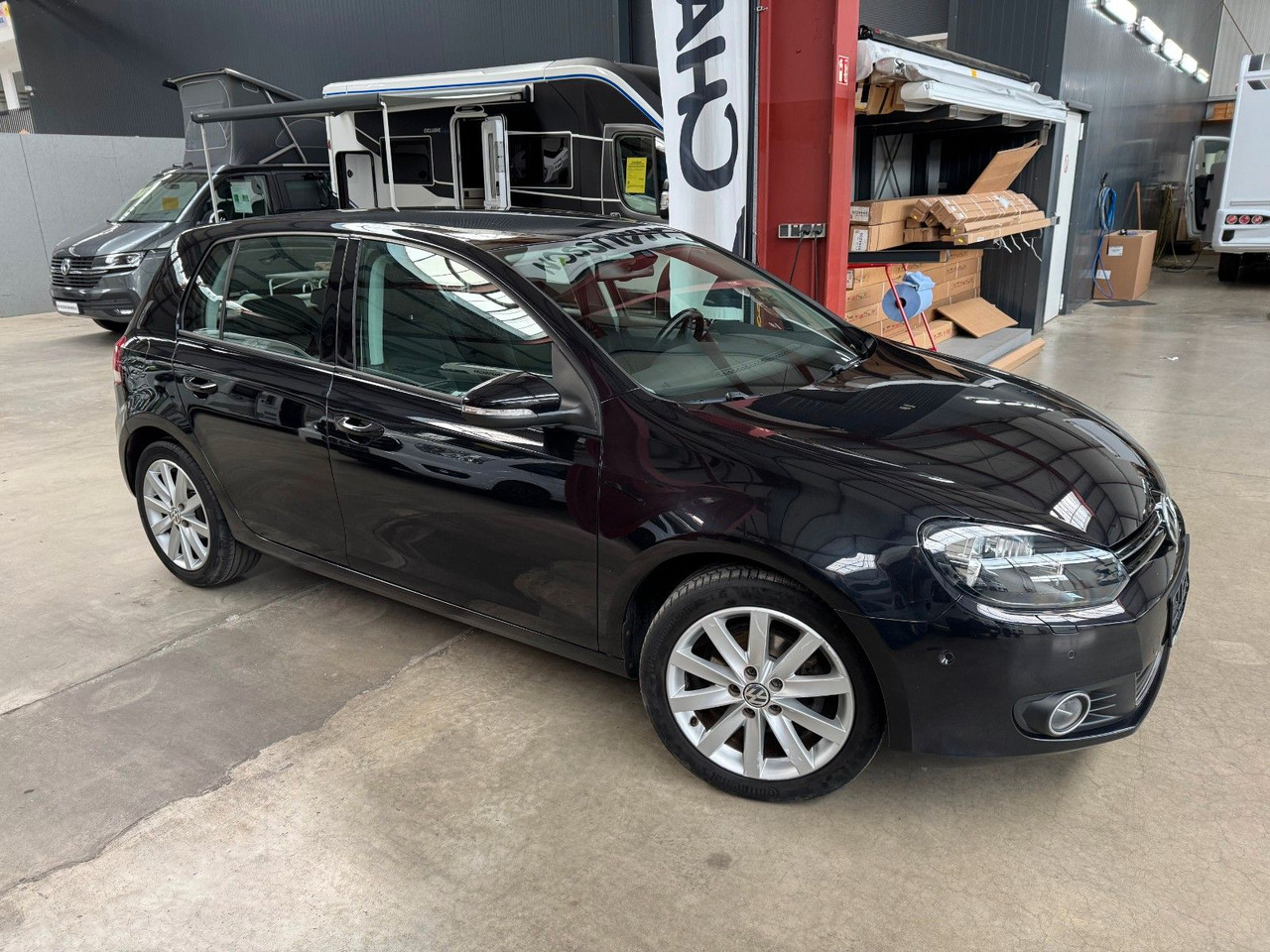 Volkswagen Golf 1.4 TSI DSG 90 kW HIGHLINE / 1.HAND / - Automóvel: foto 1 Volkswagen Golf 1.4 TSI DSG 90 kW HIGHLINE / 1.HAND / - Automóvel: foto 1