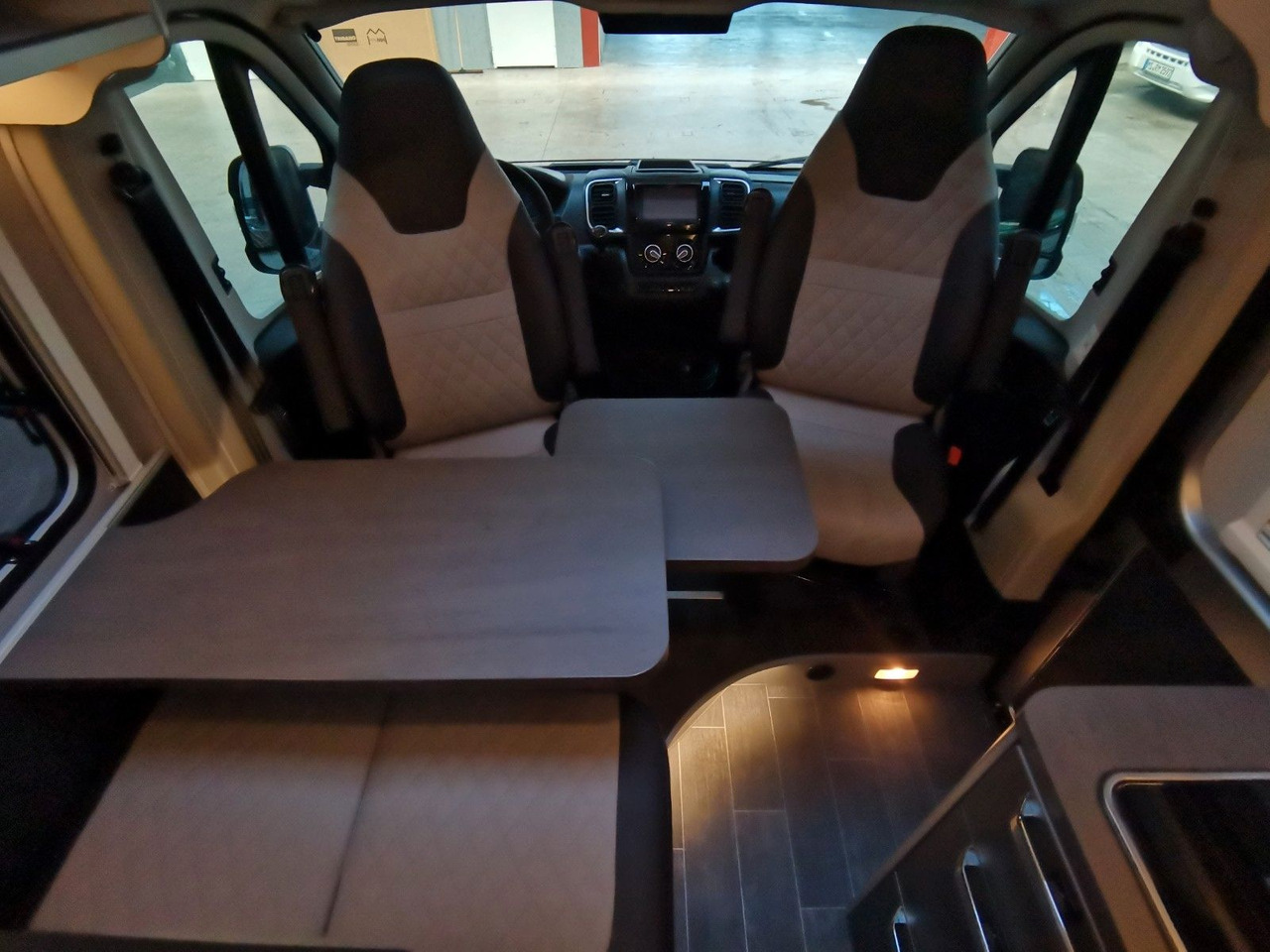 Campervan Weinsberg CARABUS GREY 540 MQ - EDITION FIRE /-2026-/140PS: foto 14