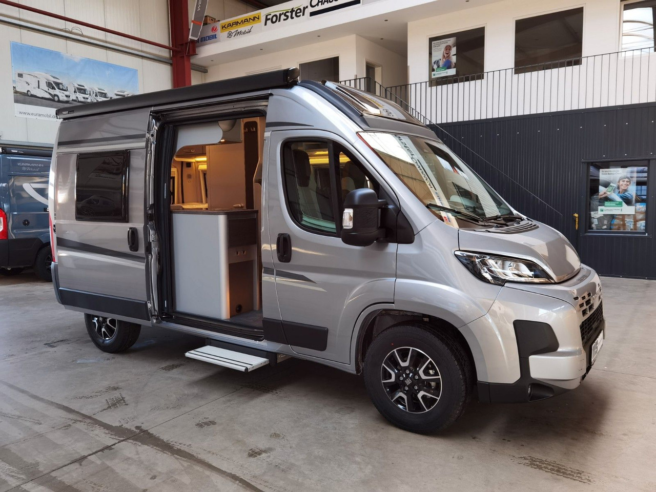 Campervan Weinsberg CARABUS GREY 540 MQ - EDITION FIRE /-2026-/140PS: foto 9