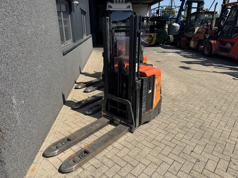 Stacker BT SPE125L: foto 7