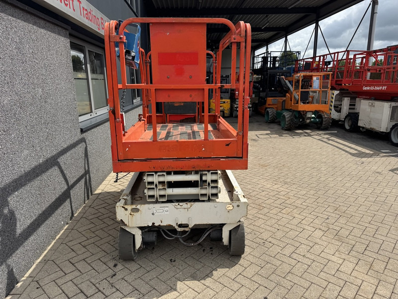 Genie GS2046 schaarlift schaar hoogwerker 2012 uur 8mtr werkhoogte - Plataforma de Tijera/ Plataforma de tesoura: foto 5 Genie GS2046 schaarlift schaar hoogwerker 2012 uur 8mtr werkhoogte - Plataforma de Tijera/ Plataforma de tesoura: foto 5