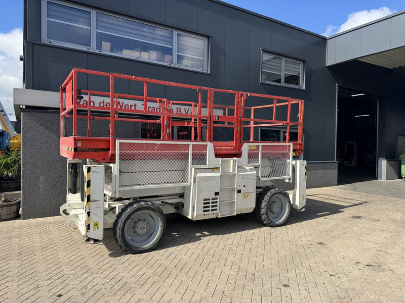 Genie Genie GS 3390 RT Schaarhoogwerker / Scissor Lift / Arbeitsbuhne 12mtr werkhoogte 4x4 Deutz DIESEL 2014 - Plataforma de Tijera/ Plataforma de tesoura: foto 4 Genie Genie GS 3390 RT Schaarhoogwerker / Scissor Lift / Arbeitsbuhne 12mtr werkhoogte 4x4 Deutz DIESEL 2014 - Plataforma de Tijera/ Plataforma de tesoura: foto 4