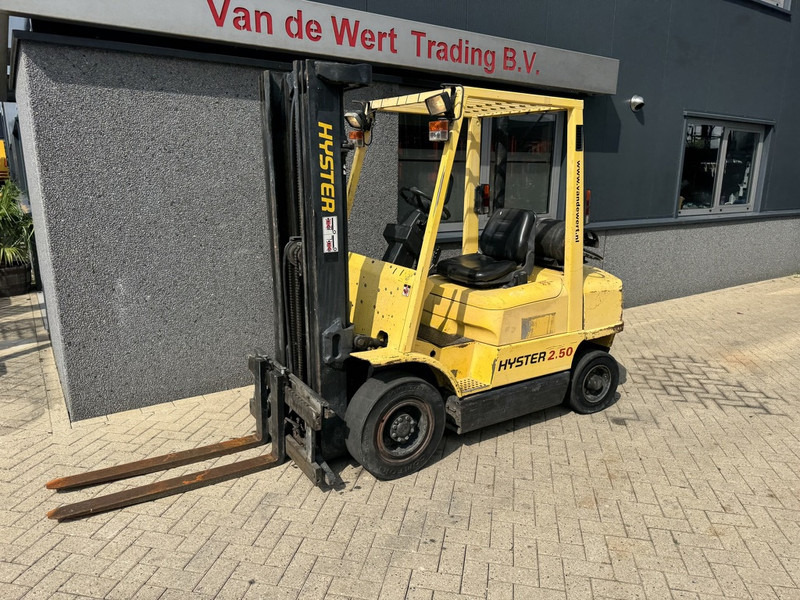 Hyster H2.50XM Triplo 470 Freelift / Sideshift LPG 1995 - Empilhadeira a gás: foto 2 Hyster H2.50XM Triplo 470 Freelift / Sideshift LPG 1995 - Empilhadeira a gás: foto 2