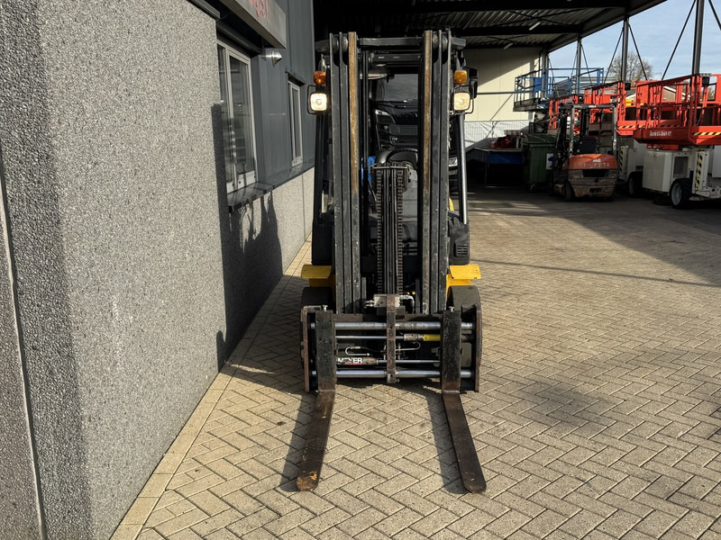 Empilhadeira a gás Komatsu FG25HT-16R Triplo 470 Freelift / Sideshift / Vorkversteller LPG 2008: foto 8 Empilhadeira a gás Komatsu FG25HT-16R Triplo 470 Freelift / Sideshift / Vorkversteller LPG 2008: foto 8