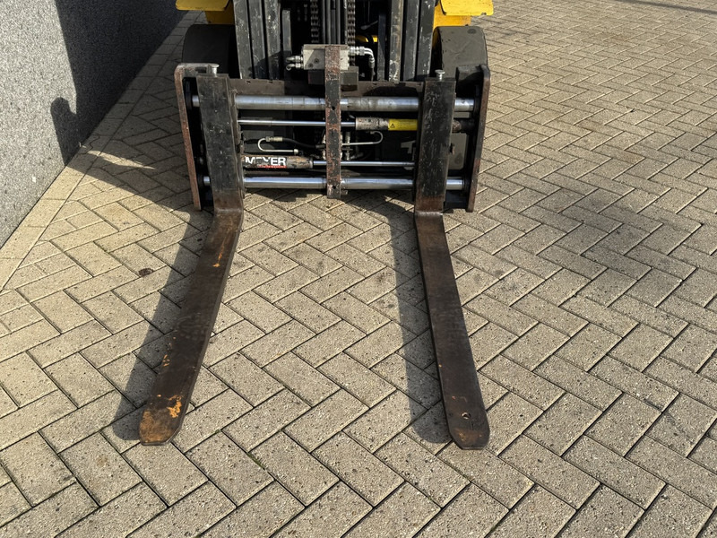 Empilhadeira a gás Komatsu FG25HT-16R Triplo 470 Freelift / Sideshift / Vorkversteller LPG 2008: foto 9 Empilhadeira a gás Komatsu FG25HT-16R Triplo 470 Freelift / Sideshift / Vorkversteller LPG 2008: foto 9