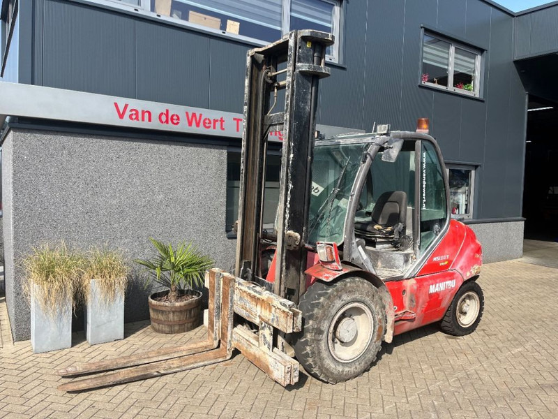 Manitou MSI50T MSI 50T duplo450 SIDESHIFT LUCHTBANDEN 2015 - Empilhadeira a diesel: foto 3 Manitou MSI50T MSI 50T duplo450 SIDESHIFT LUCHTBANDEN 2015 - Empilhadeira a diesel: foto 3