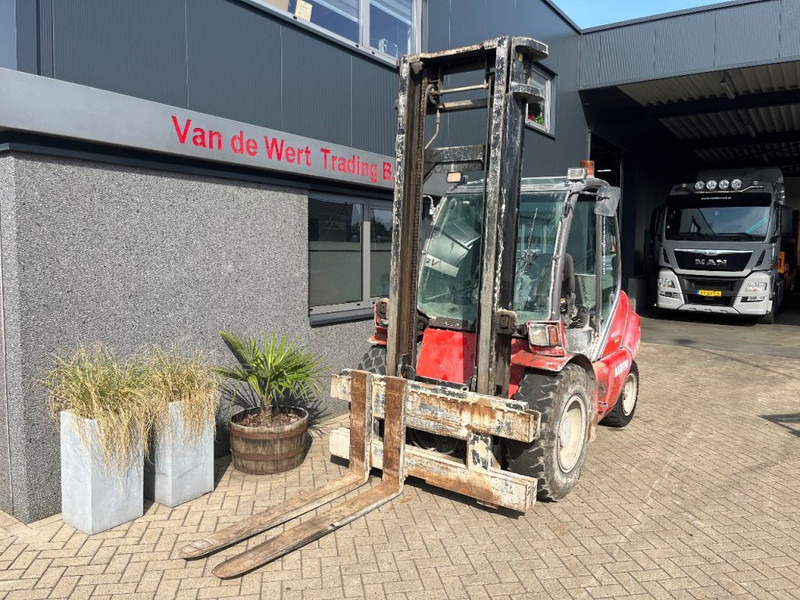Manitou MSI50T MSI 50T duplo450 SIDESHIFT LUCHTBANDEN 2015 - Empilhadeira a diesel: foto 4 Manitou MSI50T MSI 50T duplo450 SIDESHIFT LUCHTBANDEN 2015 - Empilhadeira a diesel: foto 4