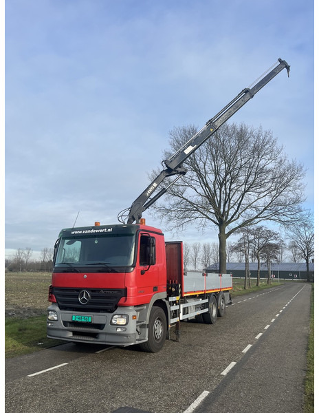 Mercedes-Benz ACTROS 2832 - MKG HKL140 - automaat - EURO5 -lift/stuur as - 600dkm - 2006 - Camião de caixa aberta/ Plataforma, Caminhão grua: foto 2 Mercedes-Benz ACTROS 2832 - MKG HKL140 - automaat - EURO5 -lift/stuur as - 600dkm - 2006 - Camião de caixa aberta/ Plataforma, Caminhão grua: foto 2
