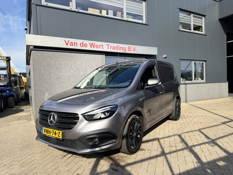Mercedes-Benz Citan 110 CDI 95PK Diesel 2021 Airco / DAB + / Apple Carplay / Camera / LM Velgen / Cruise control / Navi Zeer Net! - Carrinha de contentor: foto 1 Mercedes-Benz Citan 110 CDI 95PK Diesel 2021 Airco / DAB + / Apple Carplay / Camera / LM Velgen / Cruise control / Navi Zeer Net! - Carrinha de contentor: foto 1
