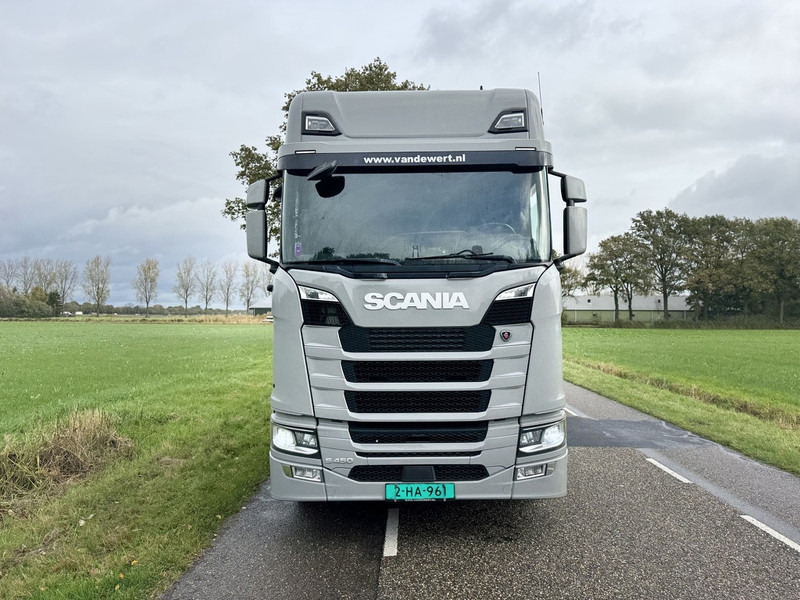 Scania S450 NGS 6X2 Machine Transporter / Oprij Vrachtwagen Euro 6 Automaat - Full Air - 2019 - APK 11-26 - Caminhão transporte de veículos: foto 3 Scania S450 NGS 6X2 Machine Transporter / Oprij Vrachtwagen Euro 6 Automaat - Full Air - 2019 - APK 11-26 - Caminhão transporte de veículos: foto 3
