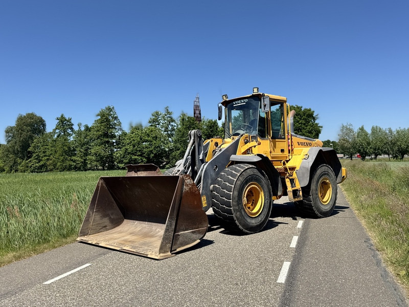 Volvo L110E - Carregadeira de rodas: foto 1 Volvo L110E - Carregadeira de rodas: foto 1