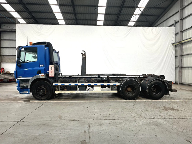 DAF CF 85 360 - 10 roues / 10 reifen - Caminhão polibenne: foto 2 DAF CF 85 360 - 10 roues / 10 reifen - Caminhão polibenne: foto 2