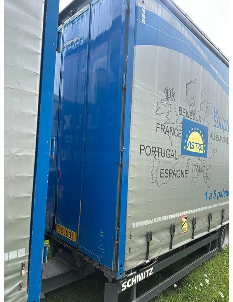 DAF XF 440 DAF XF 440 6x2 / SUPERSPACECAB / KOMBI MIT ANHANGER SCHMITZ 2016 / DURCHLADEN / 2 STUCK - Caminhão com lona: foto 3 DAF XF 440 DAF XF 440 6x2 / SUPERSPACECAB / KOMBI MIT ANHANGER SCHMITZ 2016 / DURCHLADEN / 2 STUCK - Caminhão com lona: foto 3