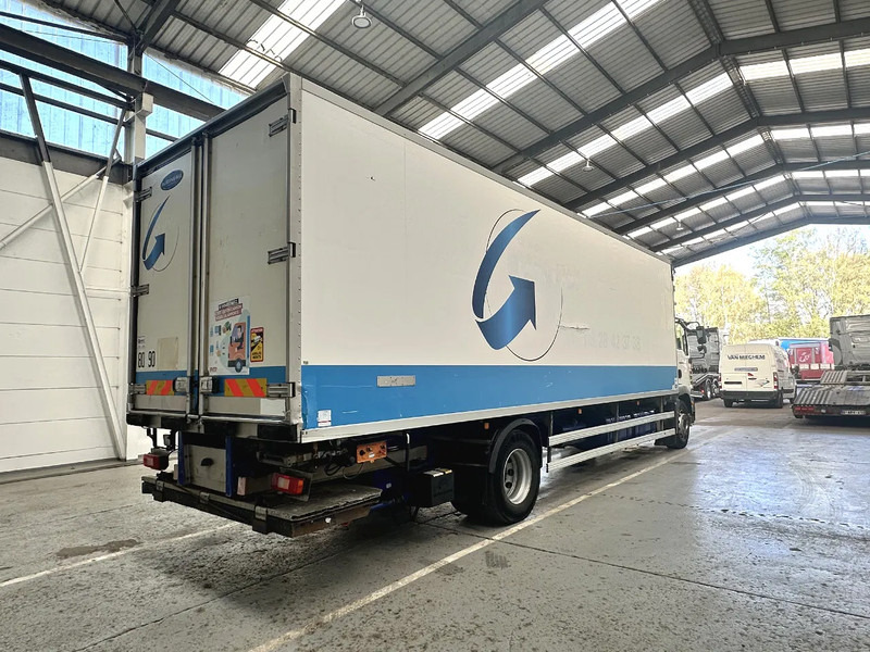 Caminhão frigorífico MAN TGM 18.340: foto 6
