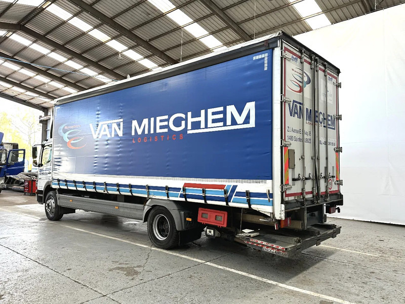 Mercedes-Benz Atego 1624 - Caminhão com lona: foto 3 Mercedes-Benz Atego 1624 - Caminhão com lona: foto 3