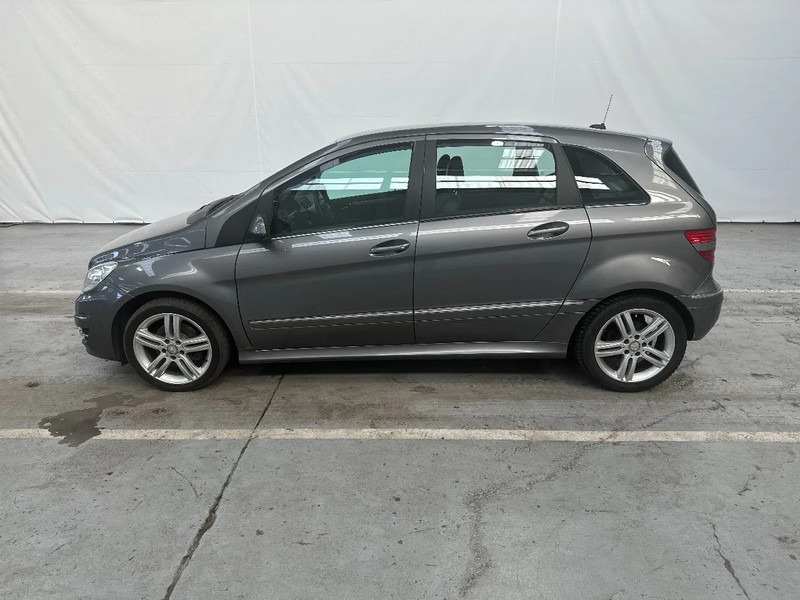Mercedes-Benz B-Klasse 180 - Sedã: foto 3 Mercedes-Benz B-Klasse 180 - Sedã: foto 3