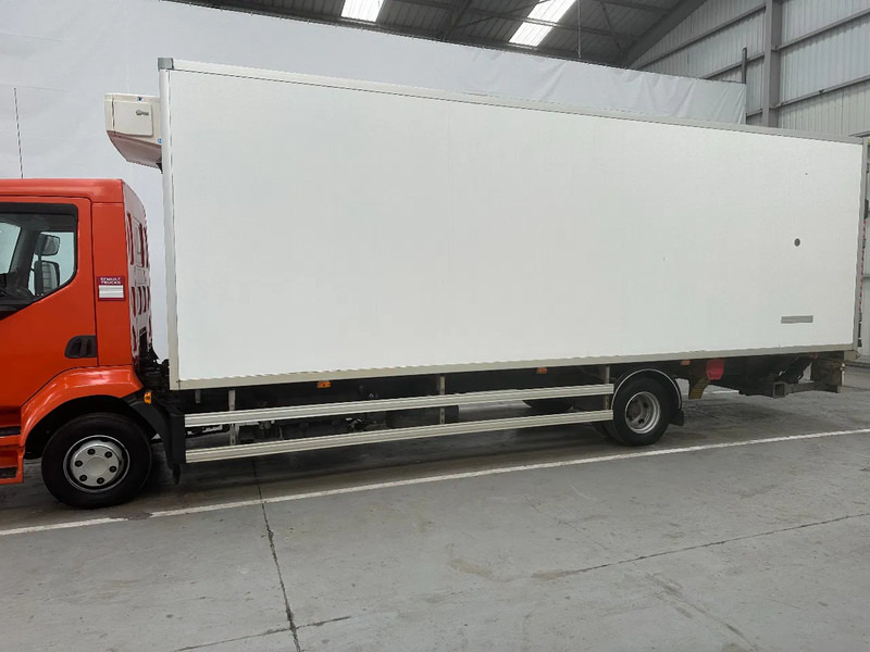 Renault D 12 220 / 264728 km - Caminhão frigorífico: foto 2 Renault D 12 220 / 264728 km - Caminhão frigorífico: foto 2