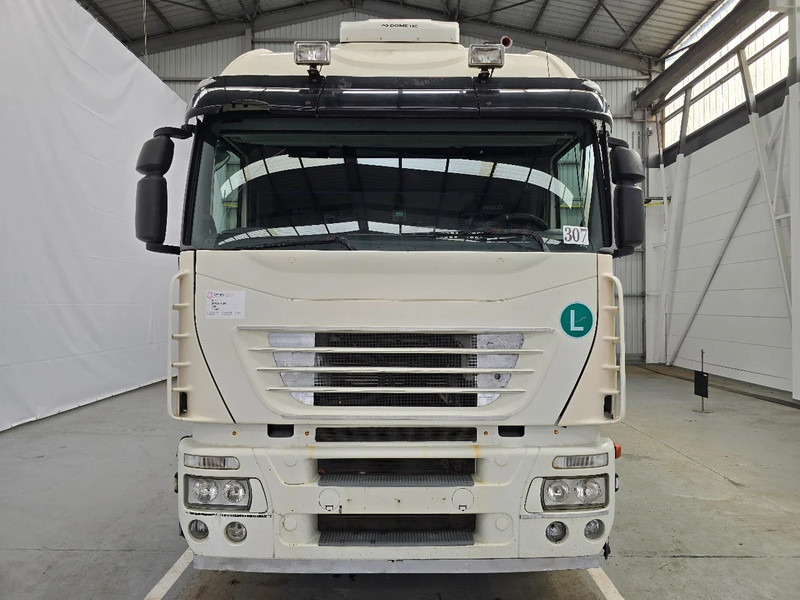 Iveco Stralis 420 RETARDER / EURO 5 STANDAIRCO - Tractor: foto 2 Iveco Stralis 420 RETARDER / EURO 5 STANDAIRCO - Tractor: foto 2
