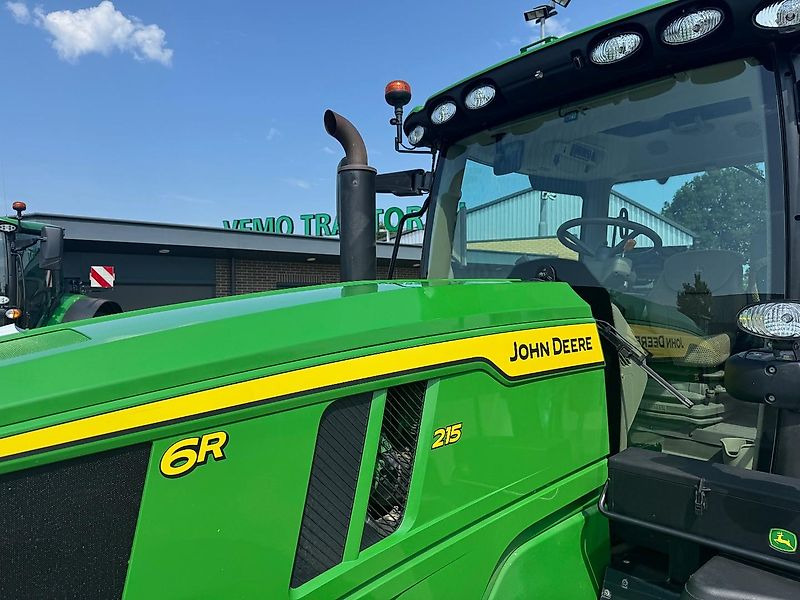 John Deere 6R215 AP 50KM COMMAND-PRO 2023 2690 UUR!!! - Trator: foto 5 John Deere 6R215 AP 50KM COMMAND-PRO 2023 2690 UUR!!! - Trator: foto 5
