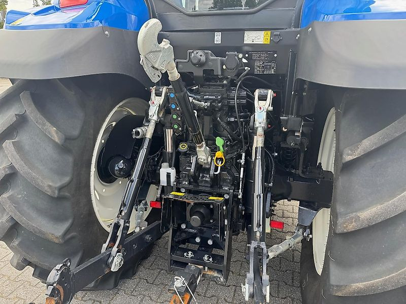 New Holland T6.145 EC40 GEVEERDE VOORAS 2023 200 UUR!!! - Trator: foto 4 New Holland T6.145 EC40 GEVEERDE VOORAS 2023 200 UUR!!! - Trator: foto 4