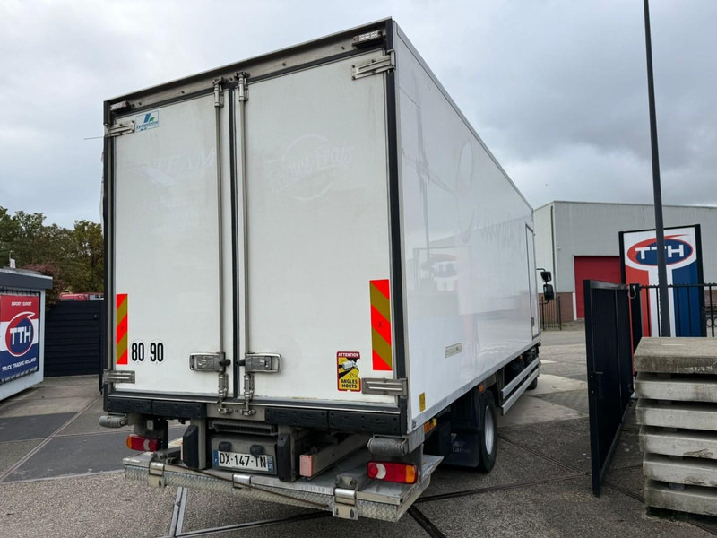 Renault D210.14 Frigobox Multitemp + Taillift CARRIER SUPRA 850 - Caminhão frigorífico: foto 4 Renault D210.14 Frigobox Multitemp + Taillift CARRIER SUPRA 850 - Caminhão frigorífico: foto 4