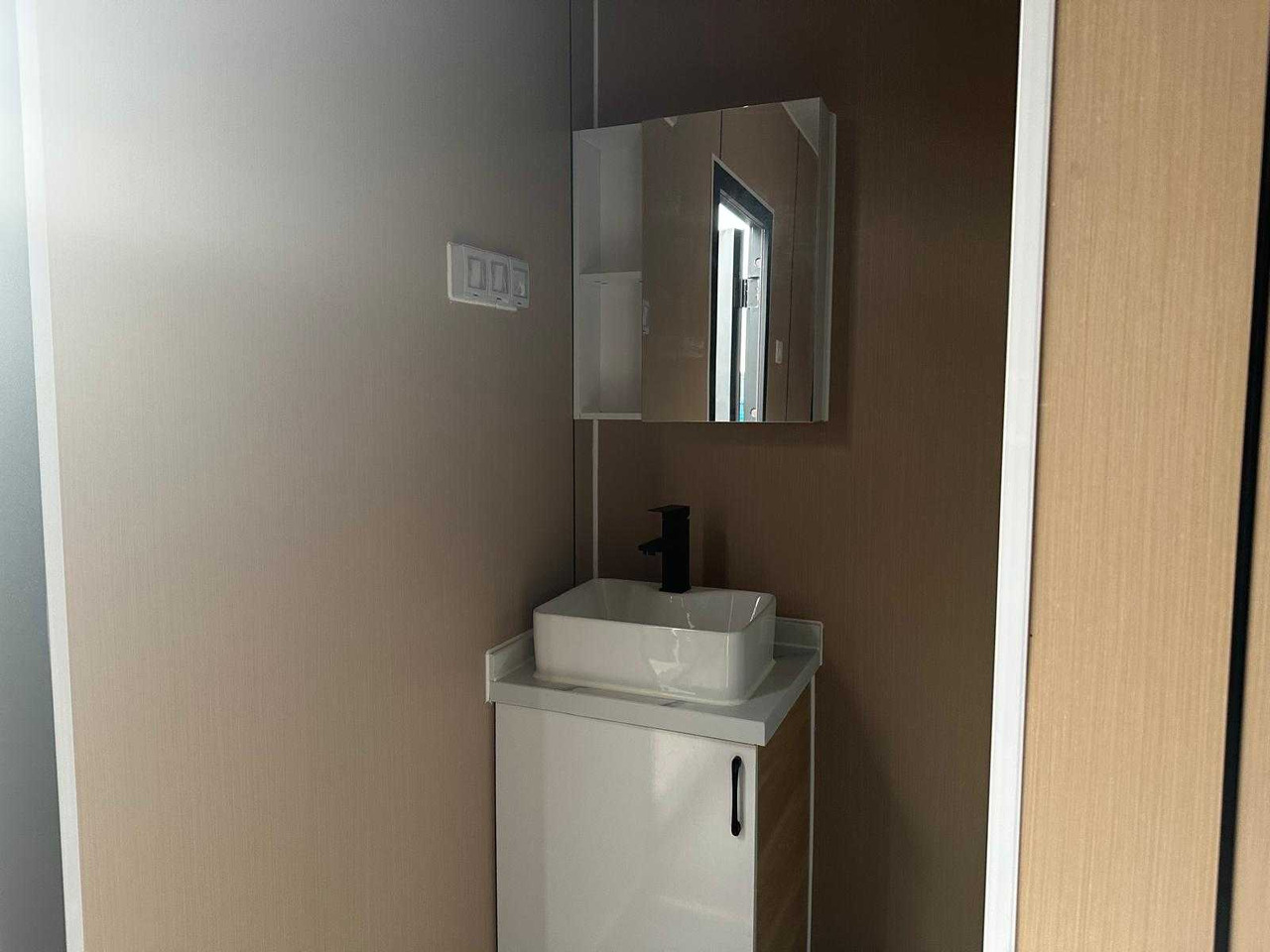 03-2024 - Container House with Bathroom 40 ft HQ / 12 M - Contêiner marítimo: foto 5 03-2024 - Container House with Bathroom 40 ft HQ / 12 M - Contêiner marítimo: foto 5
