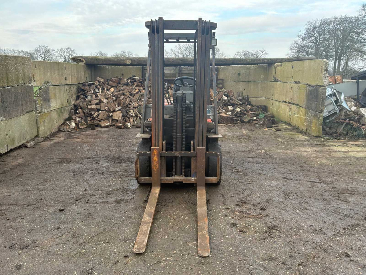 1995 TOYOTA O2 6FDF 25 FORKLIFT - Empilhadeira: foto 3 1995 TOYOTA O2 6FDF 25 FORKLIFT - Empilhadeira: foto 3