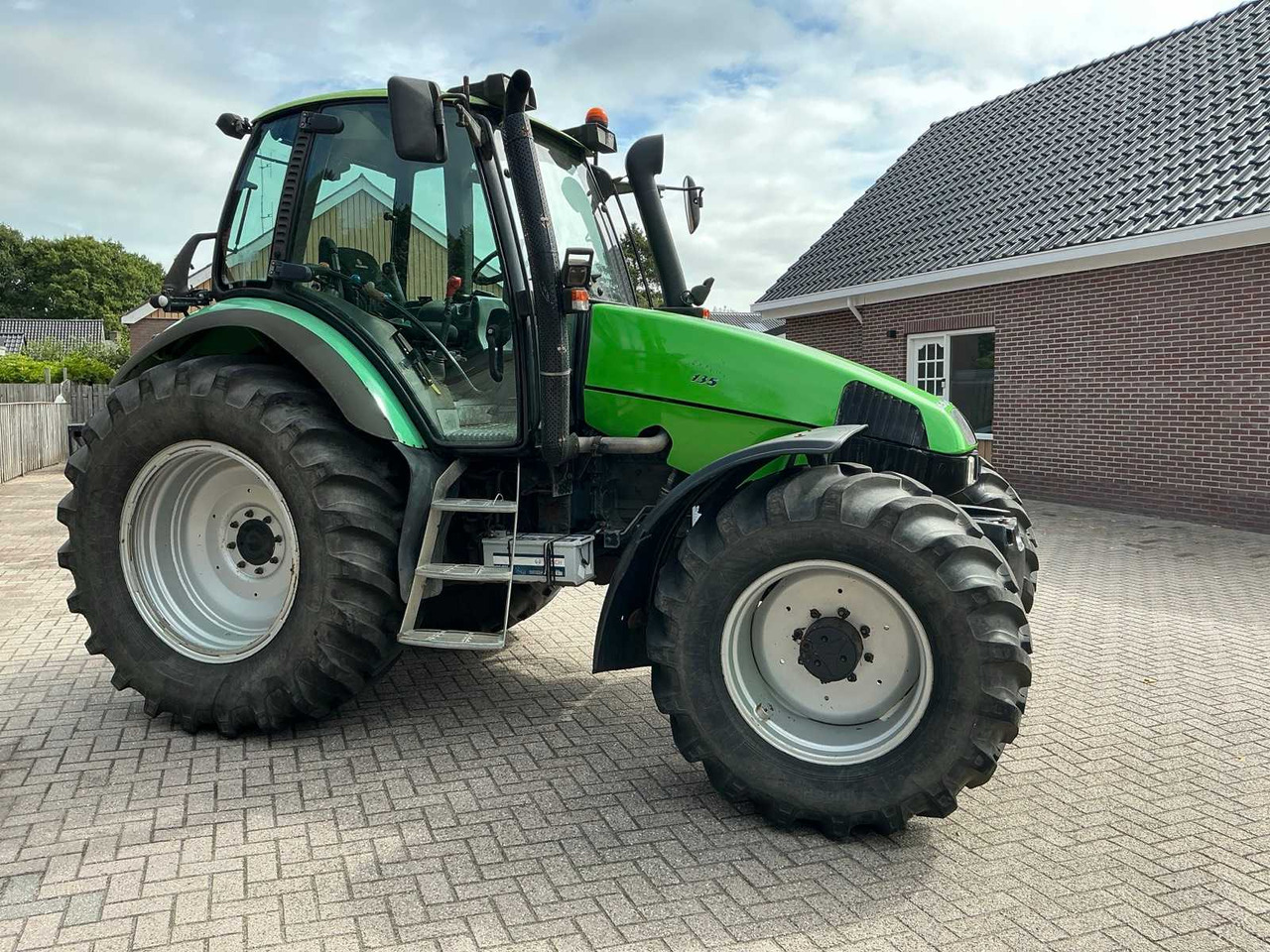 1998 DEUTZ-FAHR AGROTRON 135 MK 2 ALL-WHEEL DRIVE FARM TRACTOR - Trator: foto 5 1998 DEUTZ-FAHR AGROTRON 135 MK 2 ALL-WHEEL DRIVE FARM TRACTOR - Trator: foto 5