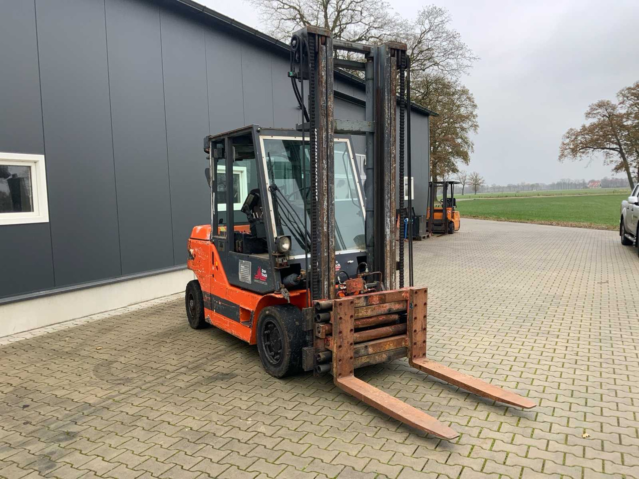 2003 DANTRUCK 8445DG2 FORKLIFT - Empilhadeira: foto 5 2003 DANTRUCK 8445DG2 FORKLIFT - Empilhadeira: foto 5