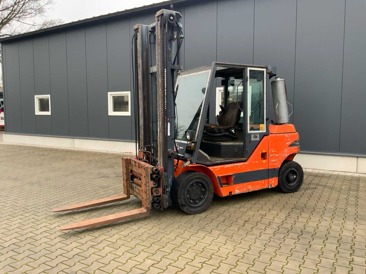 2003 DANTRUCK 8445DG2 FORKLIFT - Empilhadeira: foto 2 2003 DANTRUCK 8445DG2 FORKLIFT - Empilhadeira: foto 2