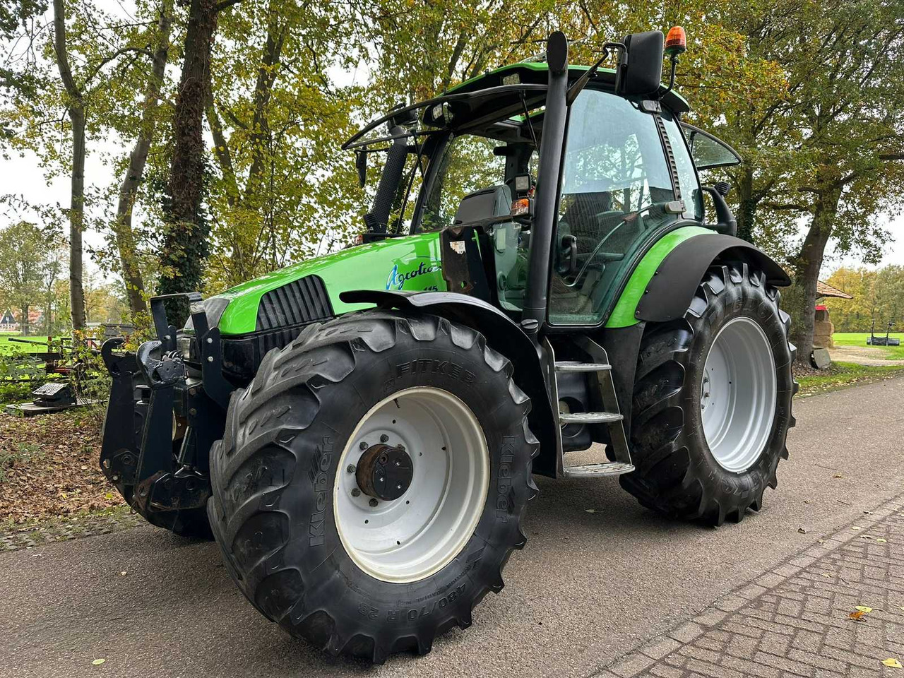 2003 DEUTZ-FAHR AGROTRON 115 MK3 ALL-WHEEL DRIVE FARM TRACTOR - Trator: foto 1 2003 DEUTZ-FAHR AGROTRON 115 MK3 ALL-WHEEL DRIVE FARM TRACTOR - Trator: foto 1