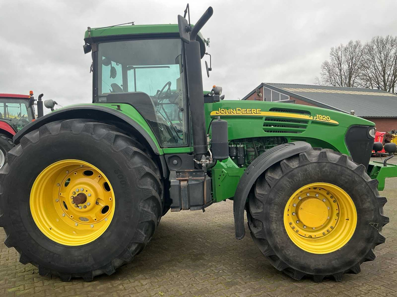 2004 JOHN DEERE 7920 ALL-WHEEL DRIVE FARM TRACTOR - Trator: foto 3 2004 JOHN DEERE 7920 ALL-WHEEL DRIVE FARM TRACTOR - Trator: foto 3