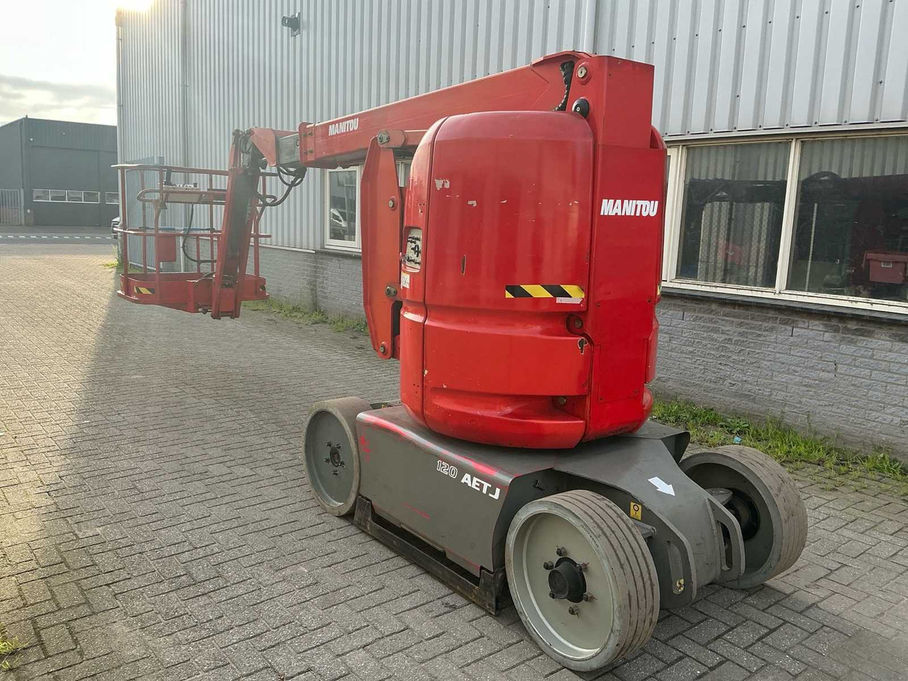 2005 MANITOU 120 AETJ AERIAL PLATFORM - Plataforma aérea: foto 2 2005 MANITOU 120 AETJ AERIAL PLATFORM - Plataforma aérea: foto 2