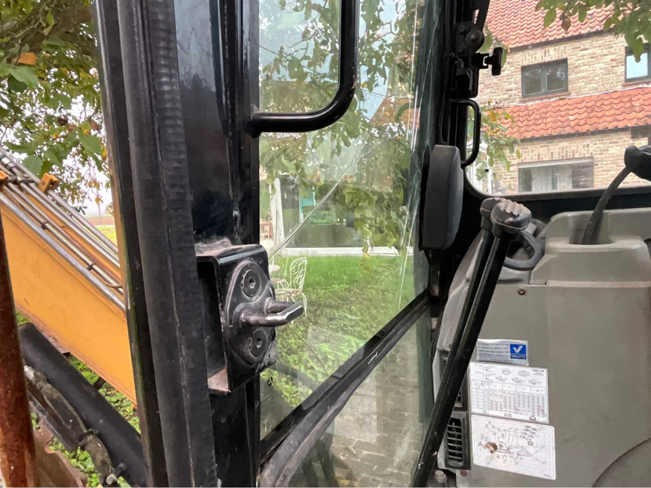 Mini escavadeira 2006 CATERPILLAR 303C CR - MINI EXCAVATOR: foto 14