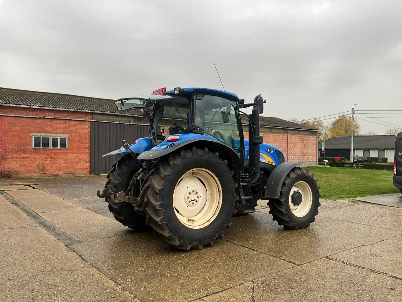 Trator 2009 NEW HOLLAND T6050 FOUR WHEEL DRIVE FARM TRACTOR: foto 7