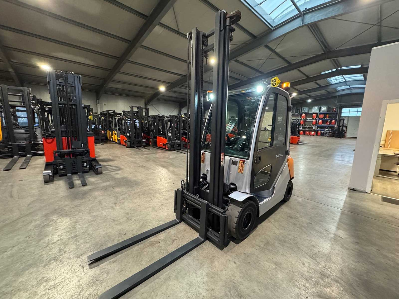 2009 UVV 11/2025 STILL RX70-25 2.500KG DIESEL FORKLIFT FORKLIFT 3.+4. VALVE 11.645 HOURS. - Empilhadeira: foto 2 2009 UVV 11/2025 STILL RX70-25 2.500KG DIESEL FORKLIFT FORKLIFT 3.+4. VALVE 11.645 HOURS. - Empilhadeira: foto 2