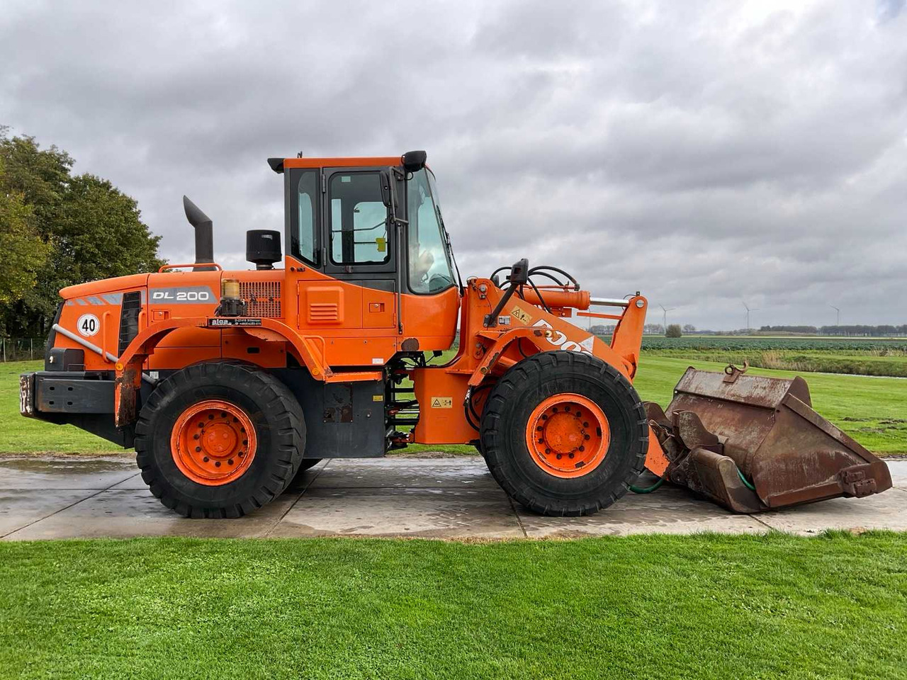 2011 DOOSAN DL200 SHOVEL - Carregadeira de rodas: foto 4 2011 DOOSAN DL200 SHOVEL - Carregadeira de rodas: foto 4